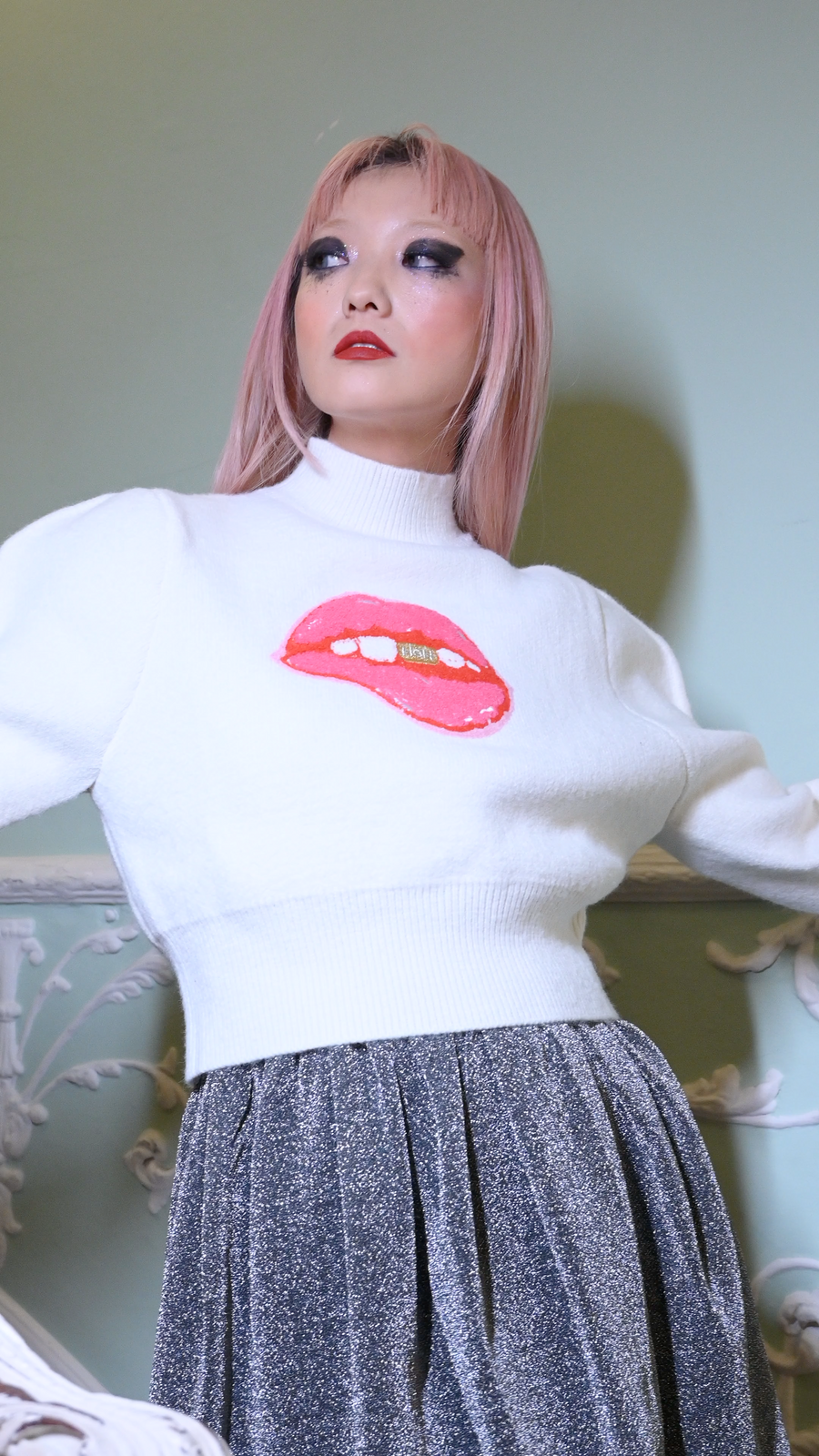 House Of Holland Lip Embroidery Wave Sleeve Jumper In White