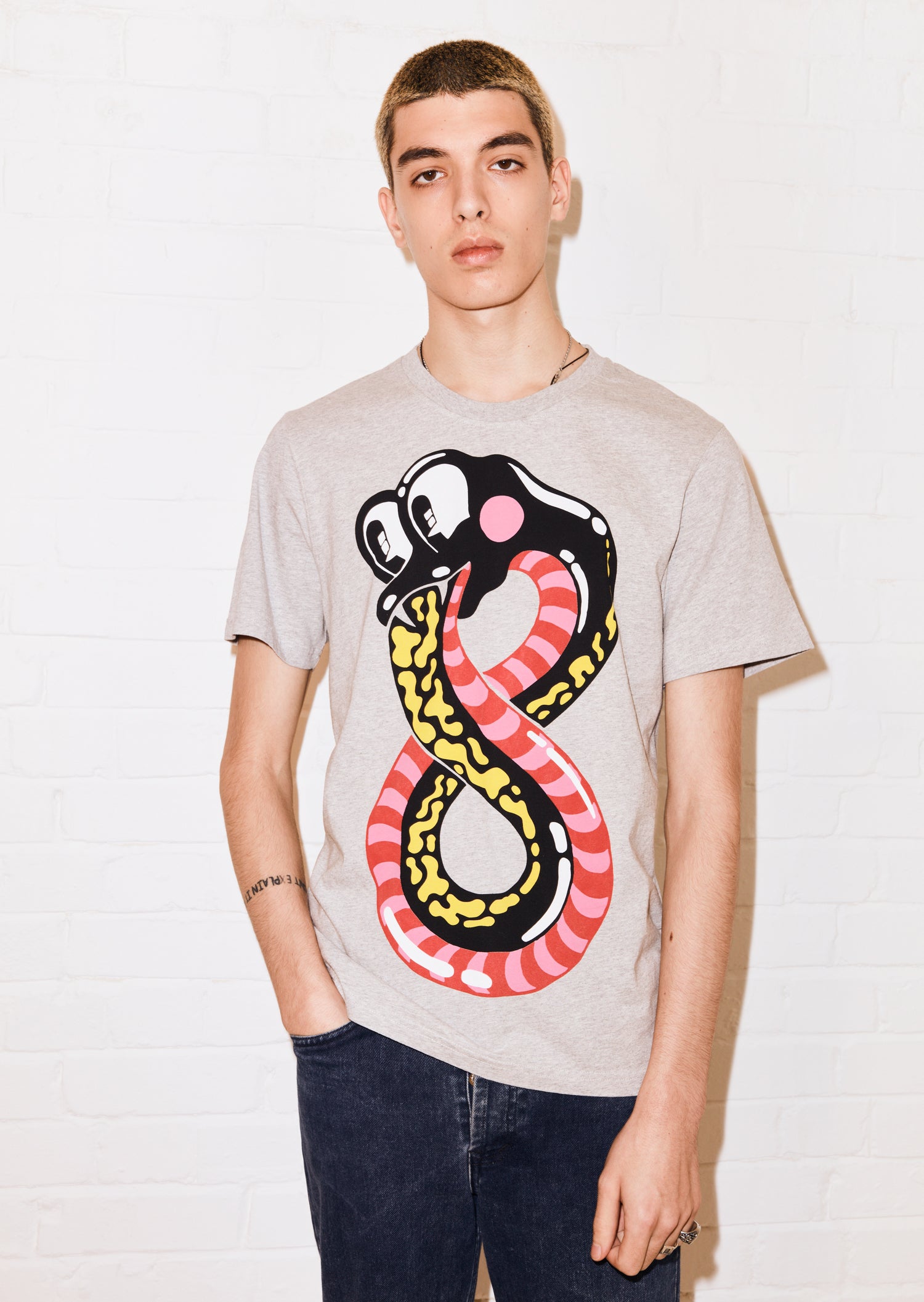 @hattiestewart 'Snake' Grey Graphic Tee by House of Holland