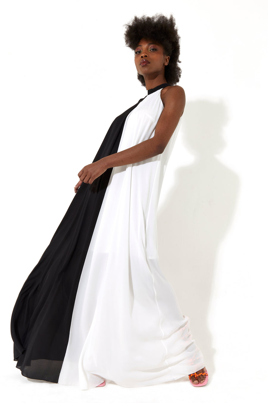 HOUSE OF HOLLAND HALTER NECK SLEEVELESS DRAMATIC MAXI DRESS IN BLACK AND WHITE