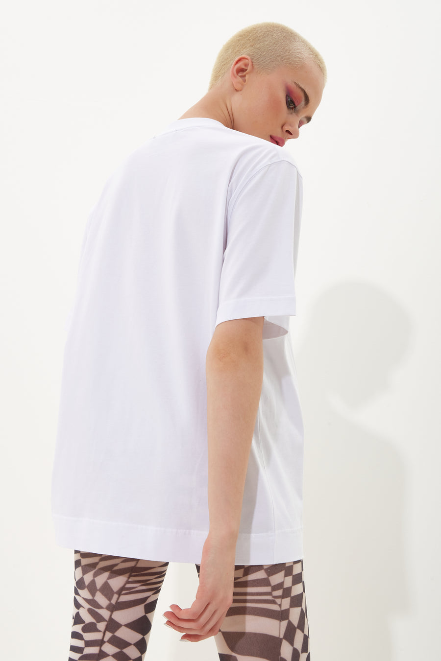 HOUSE OF HOLLAND UNISEX WHITE T-SHIRT WITH SHIMMER RAINBOW TRANSFER PRINT